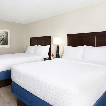 Hampton Inn Naples-Central Екстер'єр фото