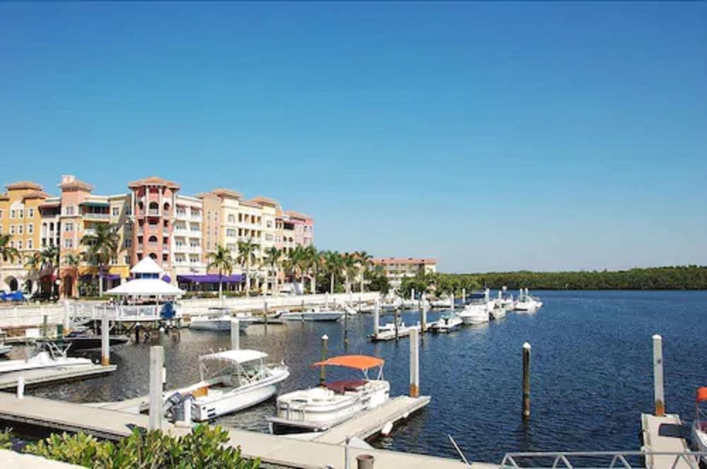 Hampton Inn Naples-Central Екстер'єр фото