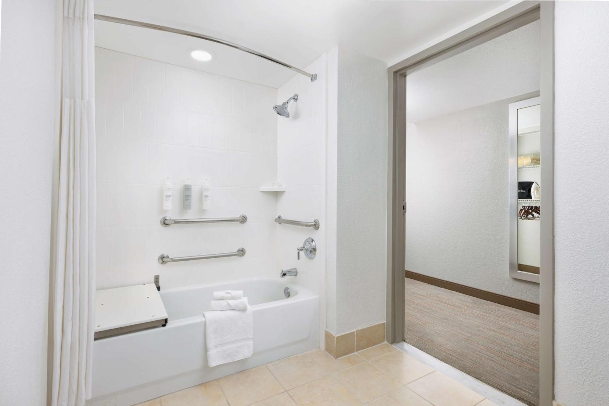 Hampton Inn Naples-Central Екстер'єр фото
