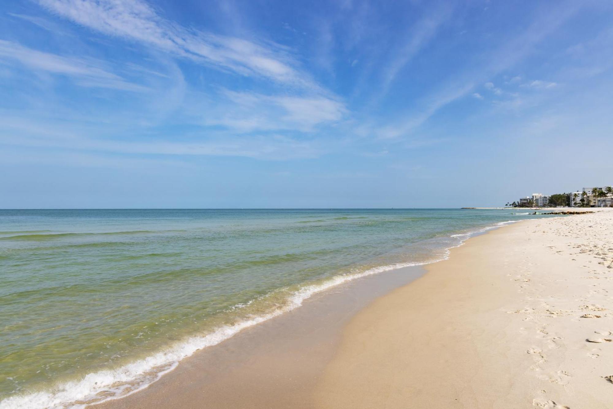 Hampton Inn Naples-Central Екстер'єр фото