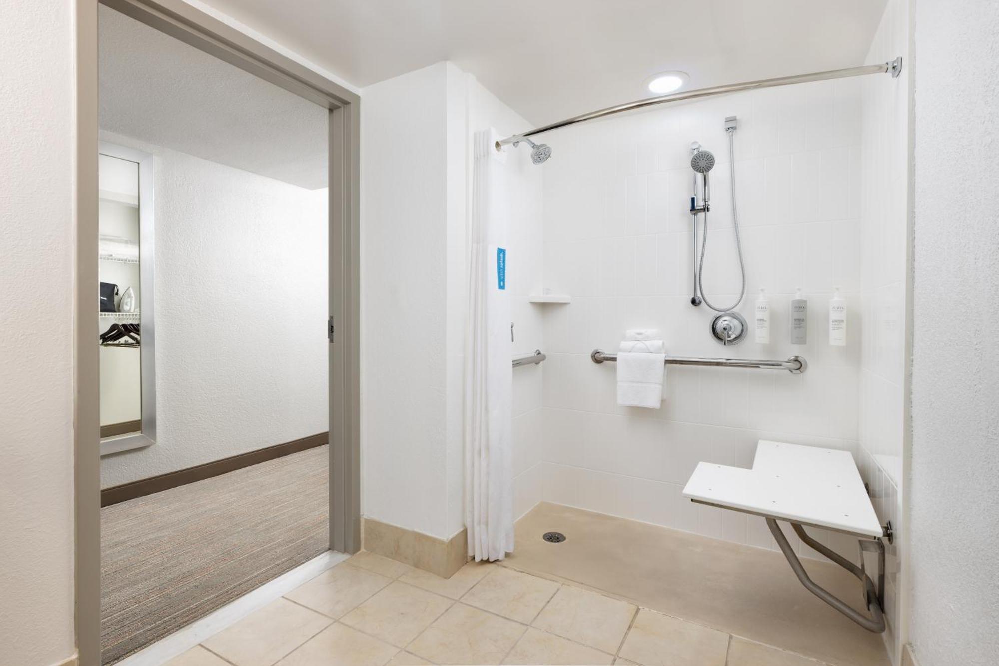 Hampton Inn Naples-Central Екстер'єр фото